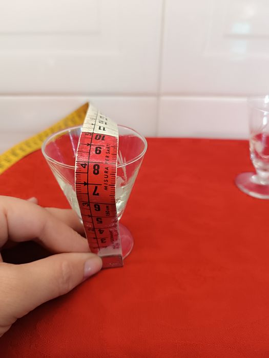 Copo Cristal Vintage. Com relevo. 7,5 cm