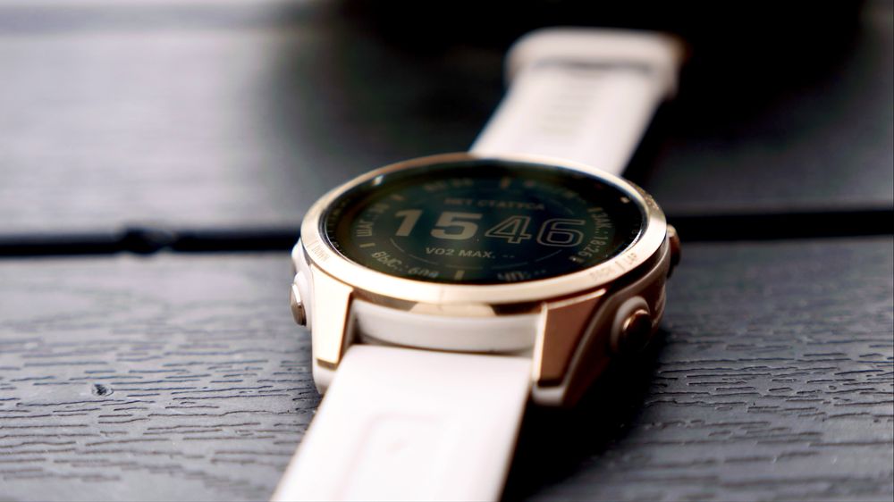 Продам Часы. Как новые Garmin fenix 7S Sapphire Solar