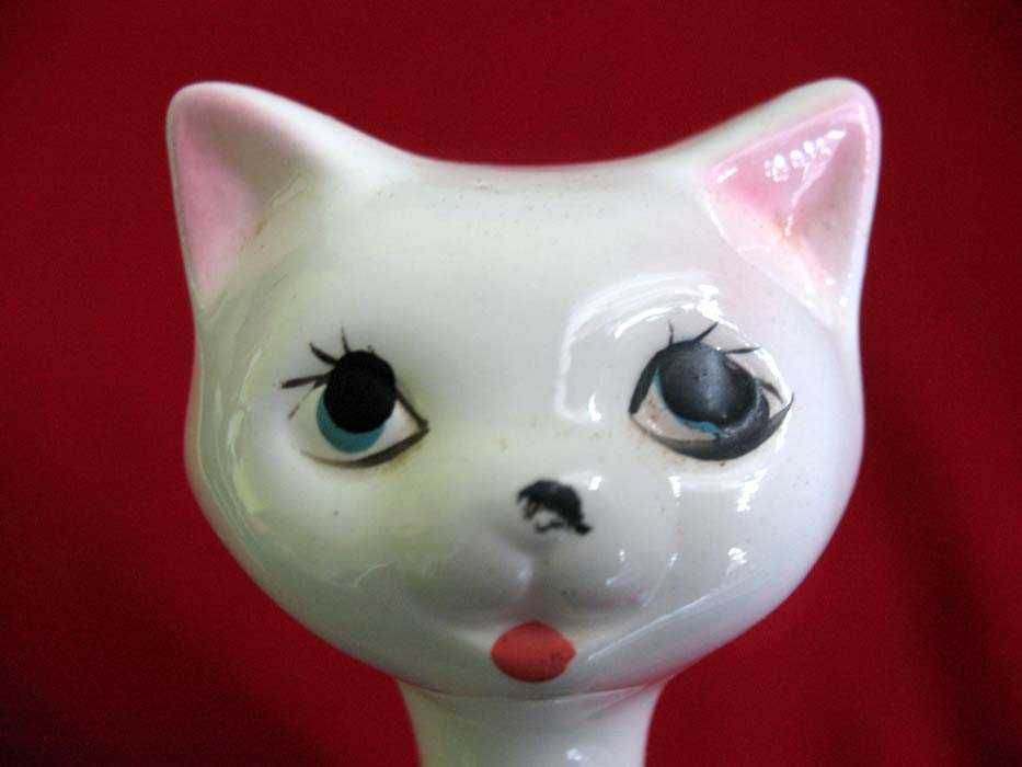 Kot - kotek w kropeczki - stara figurka porcelana - 18,5 x 7 x 5 cm