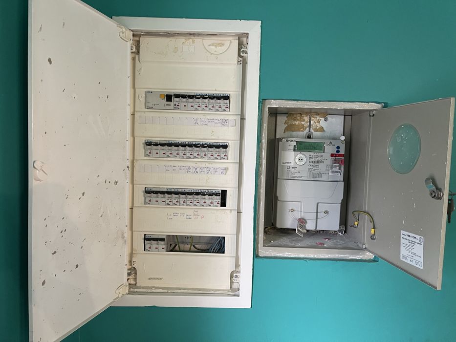 Złota rączka. Elektryk, monter, instalator. Zapraszam do kontaktu.