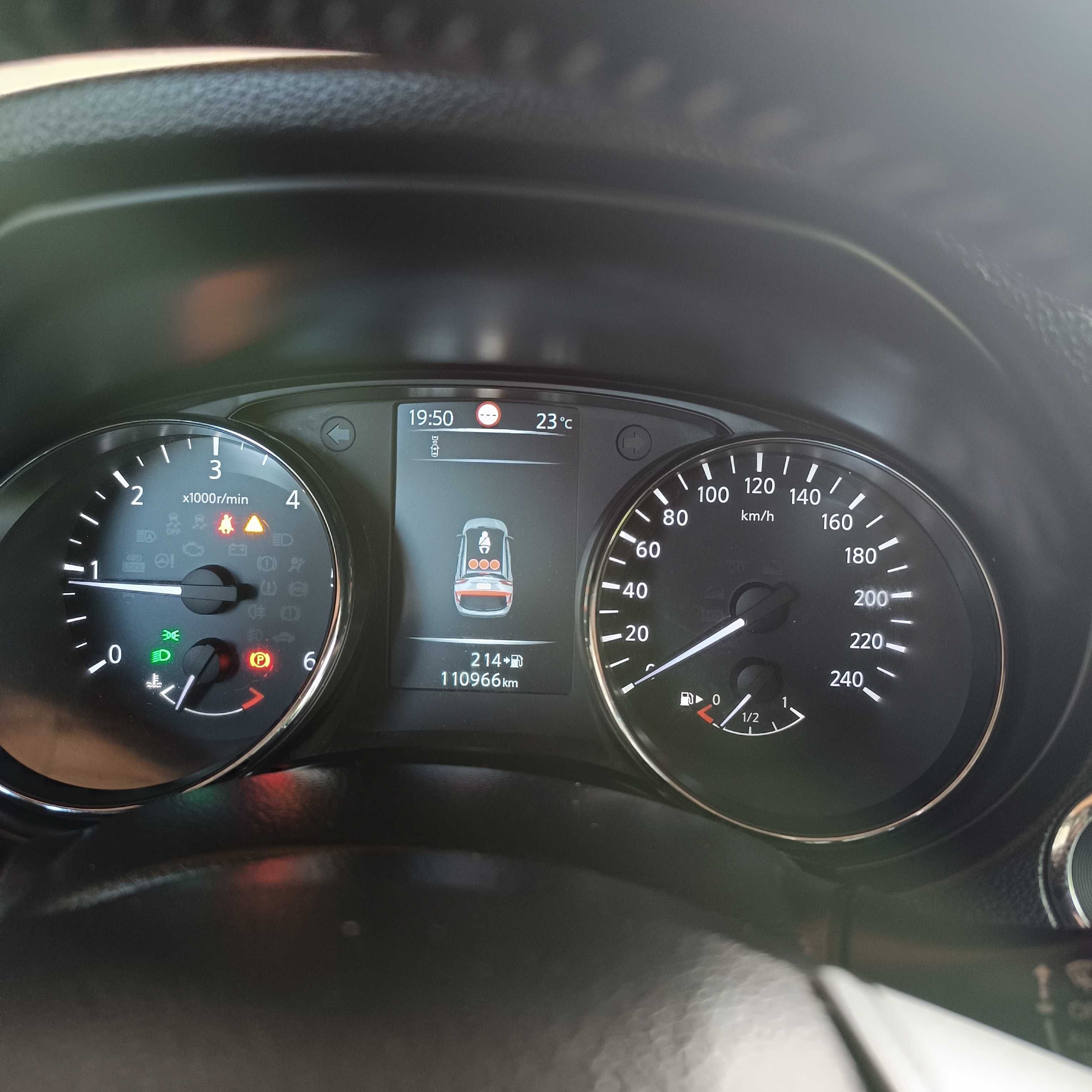 Oportunidade para revenda apenas 111000 km Nissan qashqai 1600 diesel