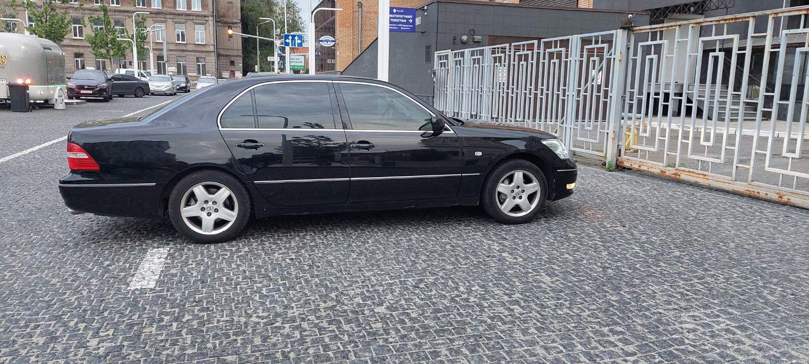 Продам Lexus LS430 у максимальній комлектації