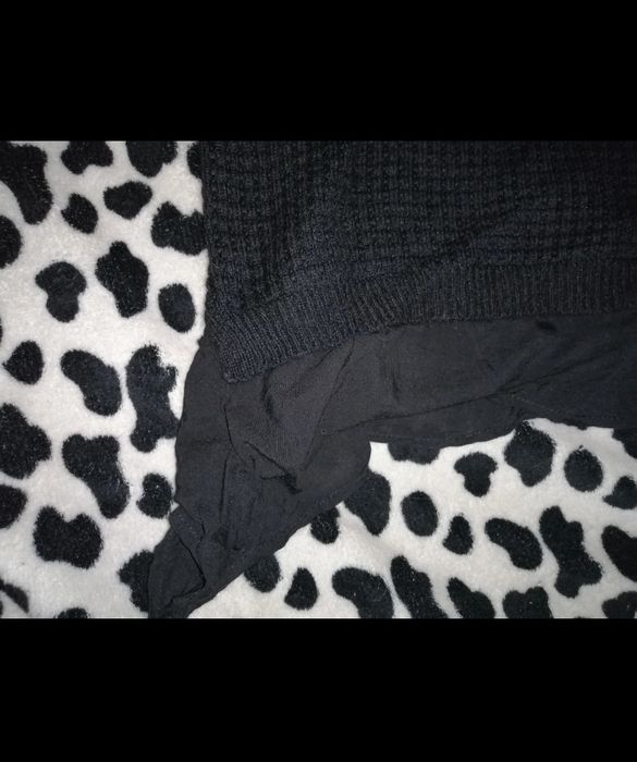 nowy Sweter.  Z falbanką.  Skład z dodatkiem Wełny, Angory. NEW YORKER