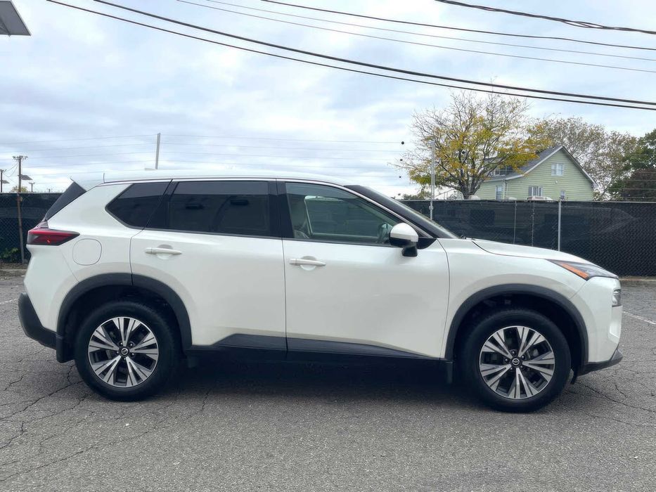 Nissan Rogue      2021