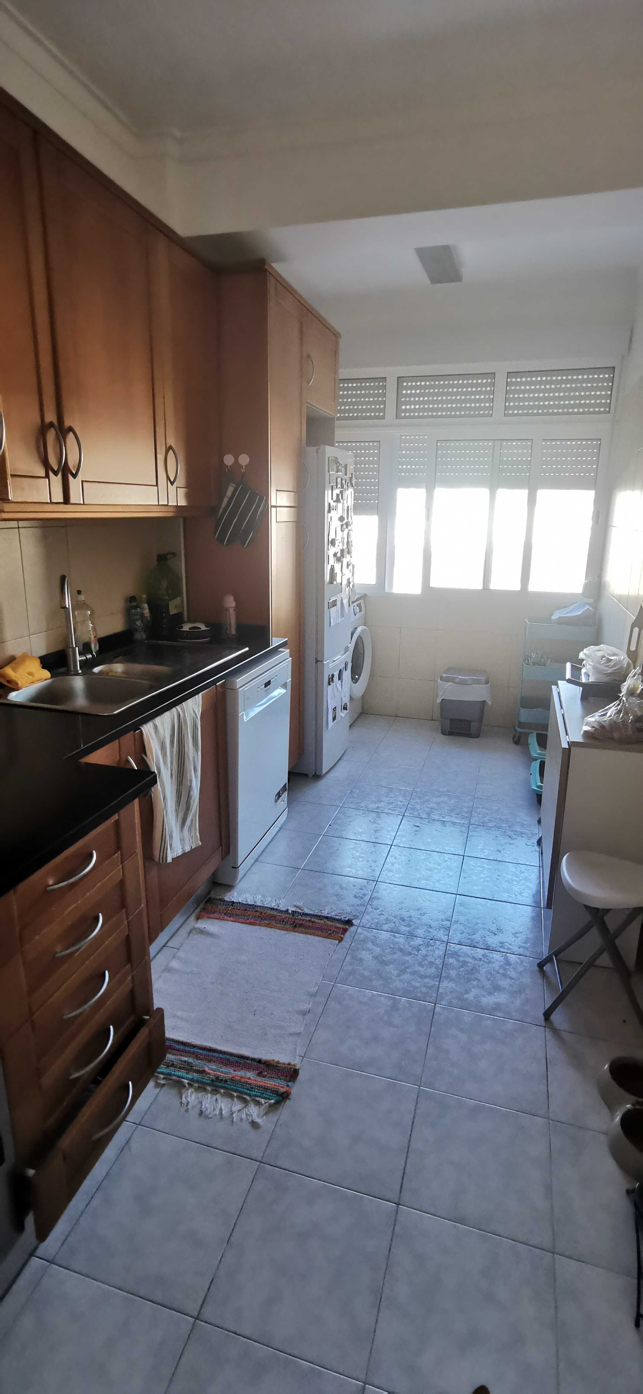 Apartamento T2 Benfica c/ parqueamento