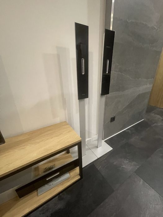 Продам систему домашнього кінотеатру Philips Cineos HTS9800W/12