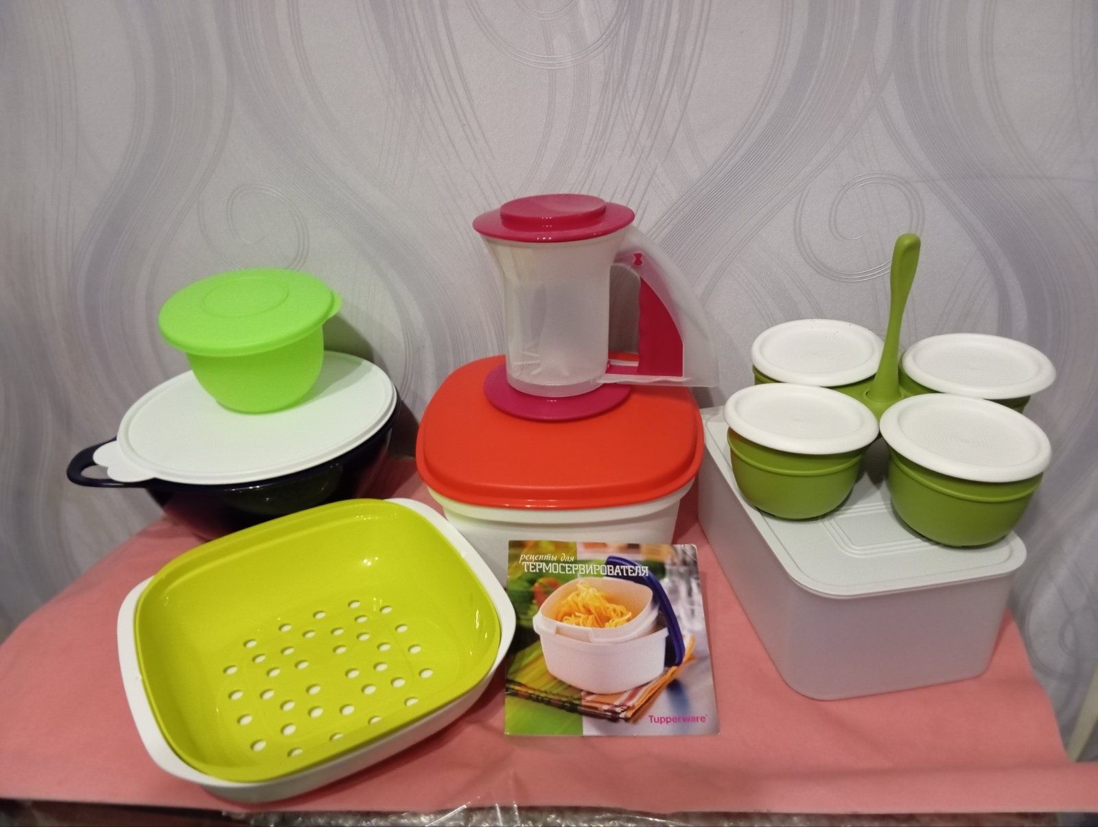 Ёмкость для печенья, зефира, сыпучих Tupperware