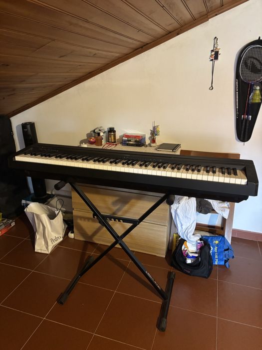Piano Yamaha P-45 + Suporte