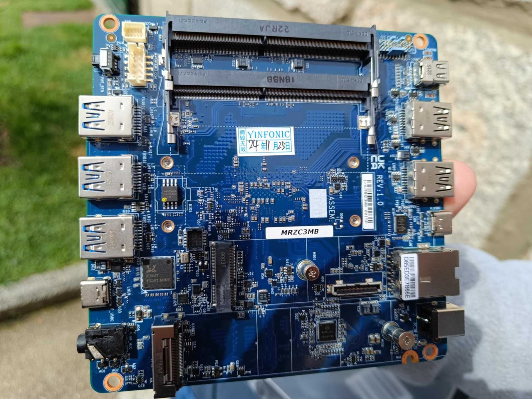 Gigabyte BRIX GB-BER3-5400 AMD R3 5400U DDR4 Mini Motherboard MRZC3MB