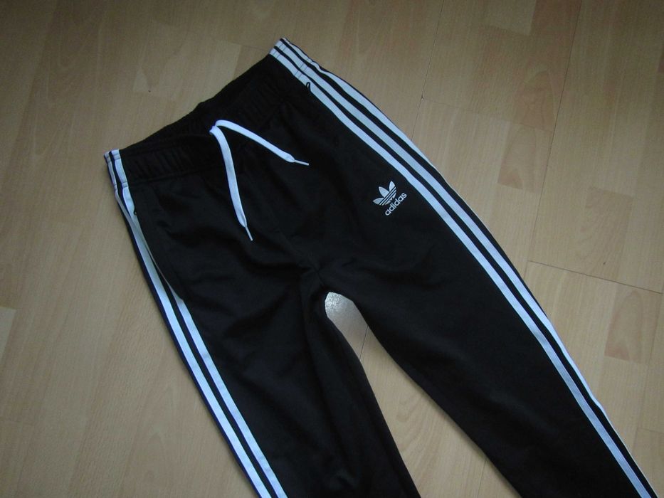 ADIDAS spodnie dresowe rozm.152-158