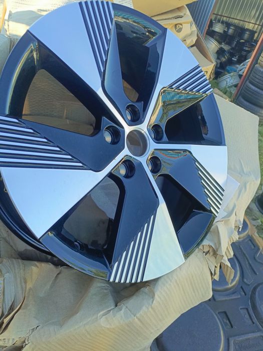 Nowe demo felgi aluminiowe Renault Dacia Toyota 5x114,3 et34 7jx18
