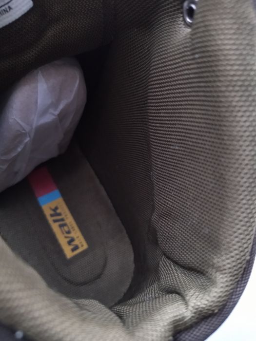 Чоловіче трекінгове взуття