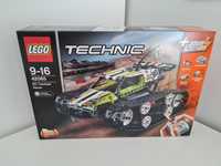 Klocki LEGO Technic Zdalnie sterowana wyścigówka gąsienicowa 42065