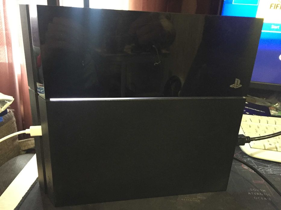 Sony Playstation 4 4 джойстика диски комплект