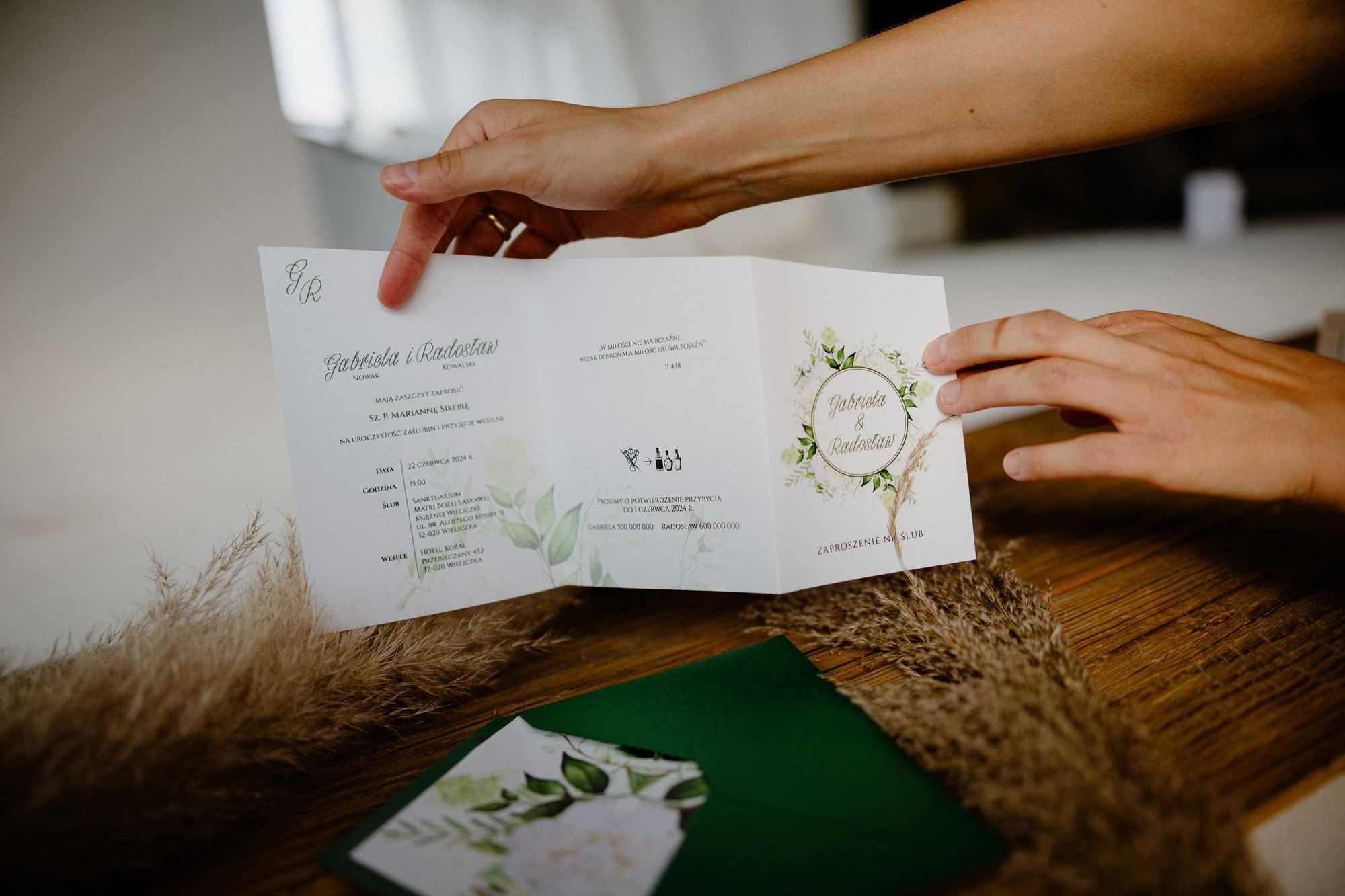 zaproszenie ma ślub - biała eustoma harmonijka
