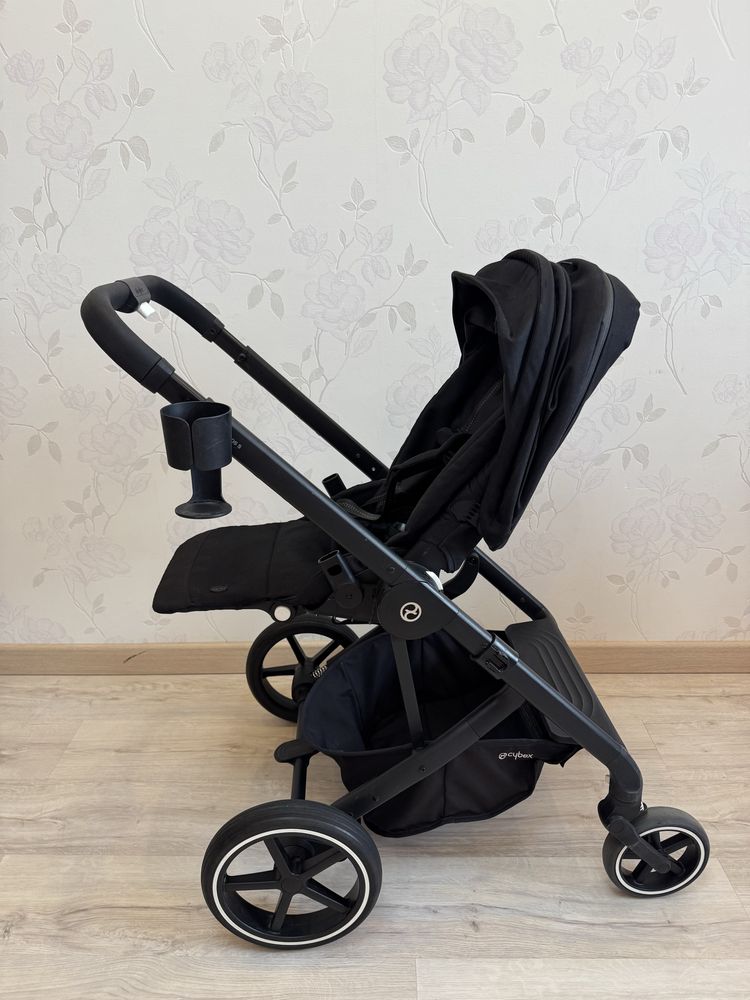 Прогулянкова коляска Cybex Balios S Lux з оригінальними аксесуарами