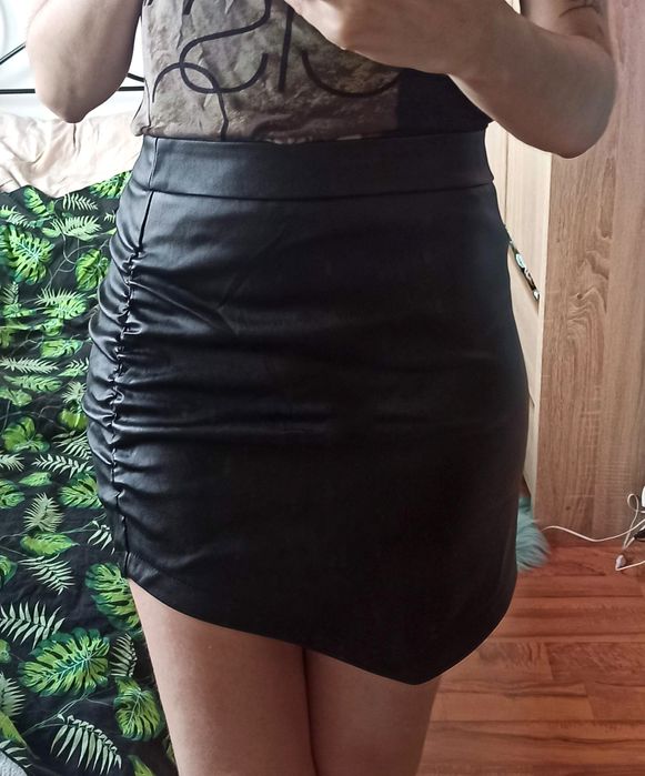 Nowa czarna spódnica asymetryczna, mini, krótka