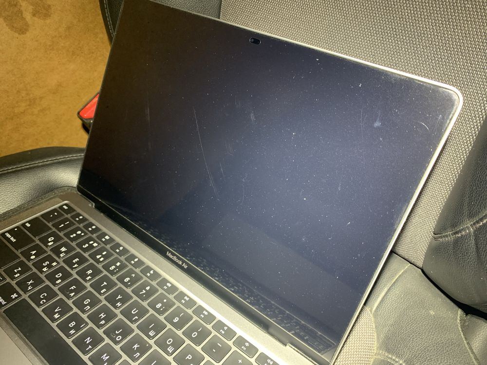 MacBook air 13 m1 8/256gb