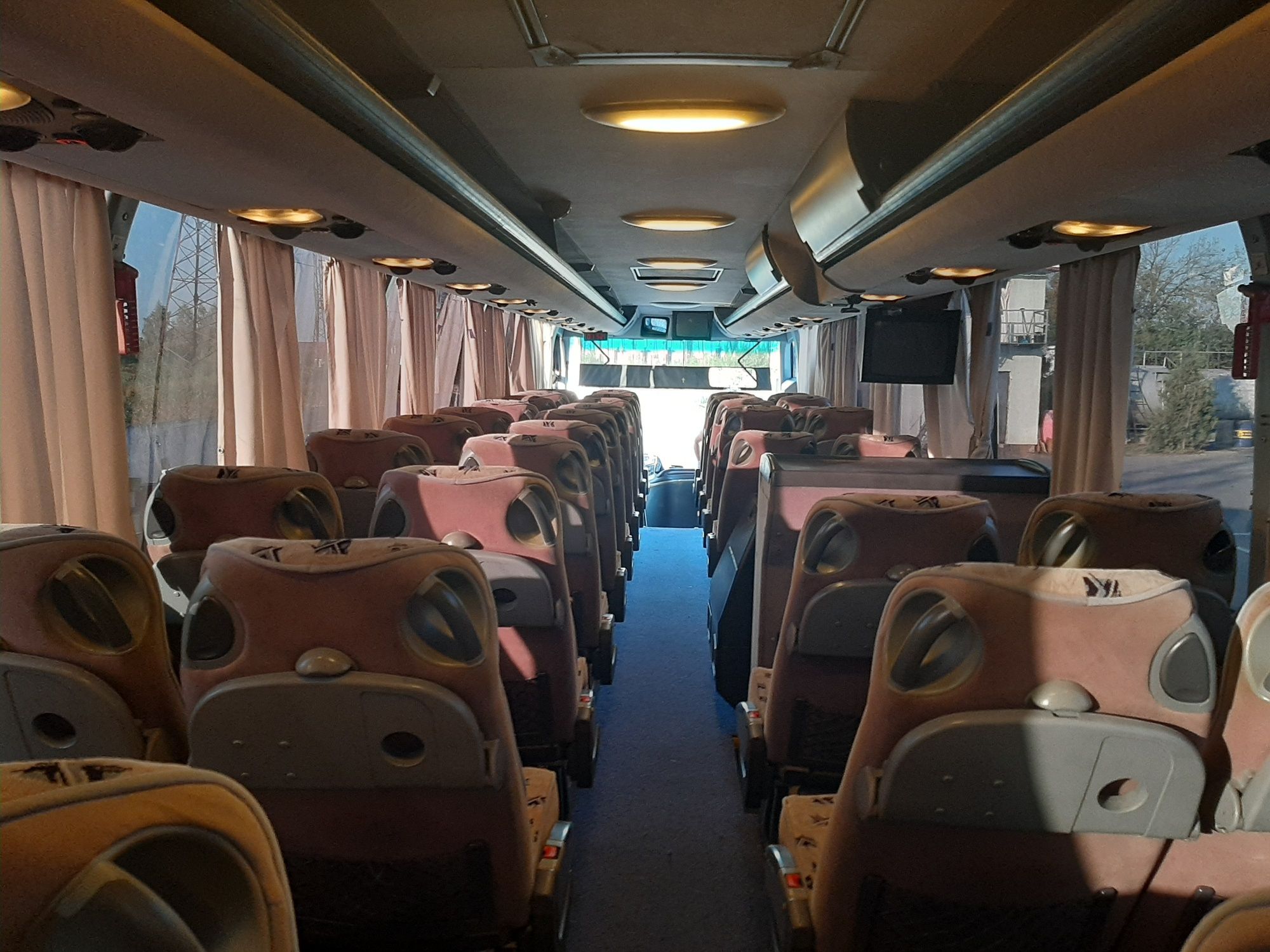 Пасажирські перевезення Замовлення-Оренда Туристичних Автобусів