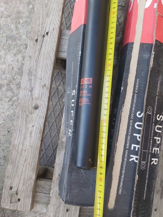 Амортизатор передний вкладыш Sachs Audi,Volkswagen golf 2,3 Jetta 2