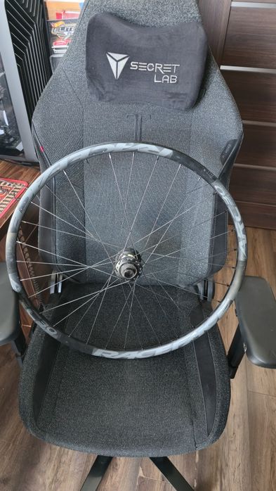Koło 27.5 20x110mm DH FR Enduro Race Face ARC30 Dt Swiss 350
