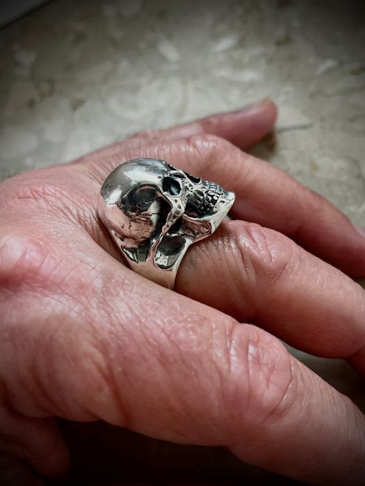 Srebrny sygnet z czachą pròba 925”