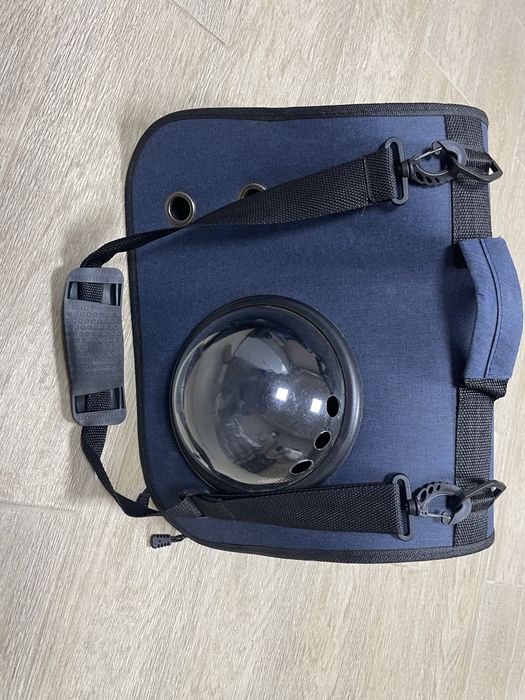 Переноска для кошек та собак