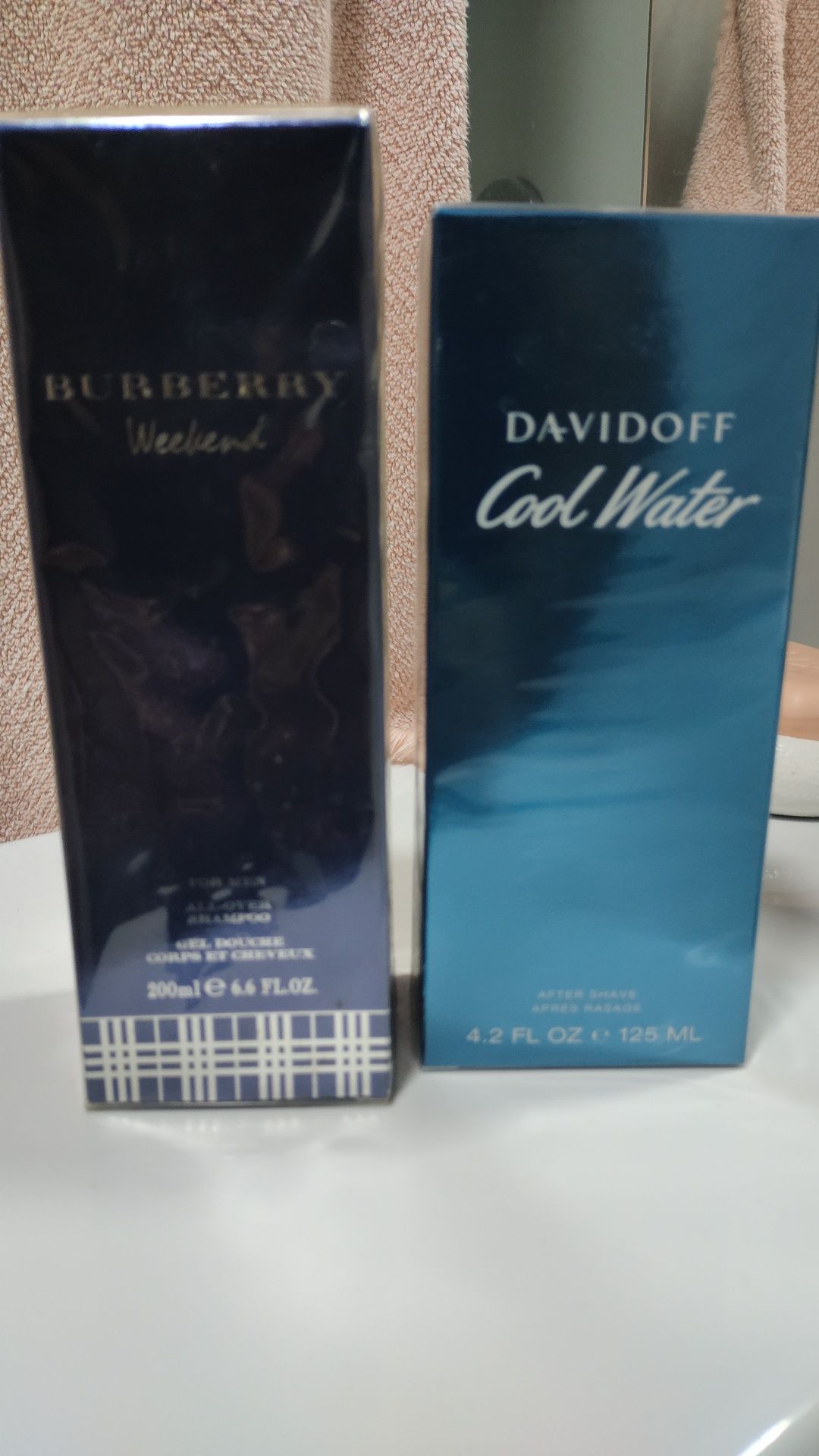 Davidoff e Burberrys aftershave e gel banho.