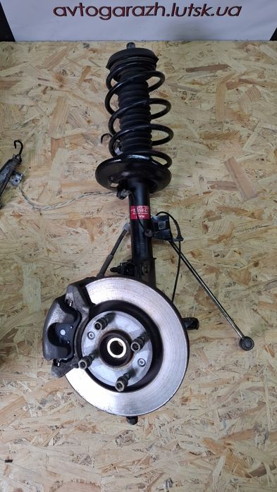 Цапфа поворотний кулак Citroen c4 b7 Citroën супорт сітроен С4