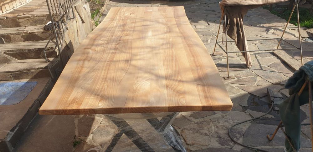 Стіл з дерева ясінь, з лавочками