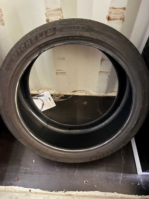 Opony letnie Michelin Pilot Sport 4S 255/35/19 4mm do BMW G20 G21