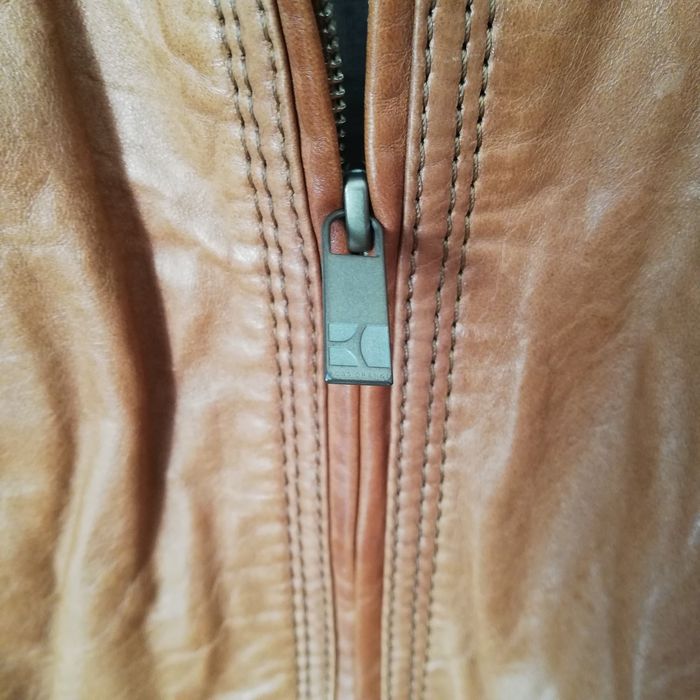 Blusão de pele  camel Boss Orange NOVO