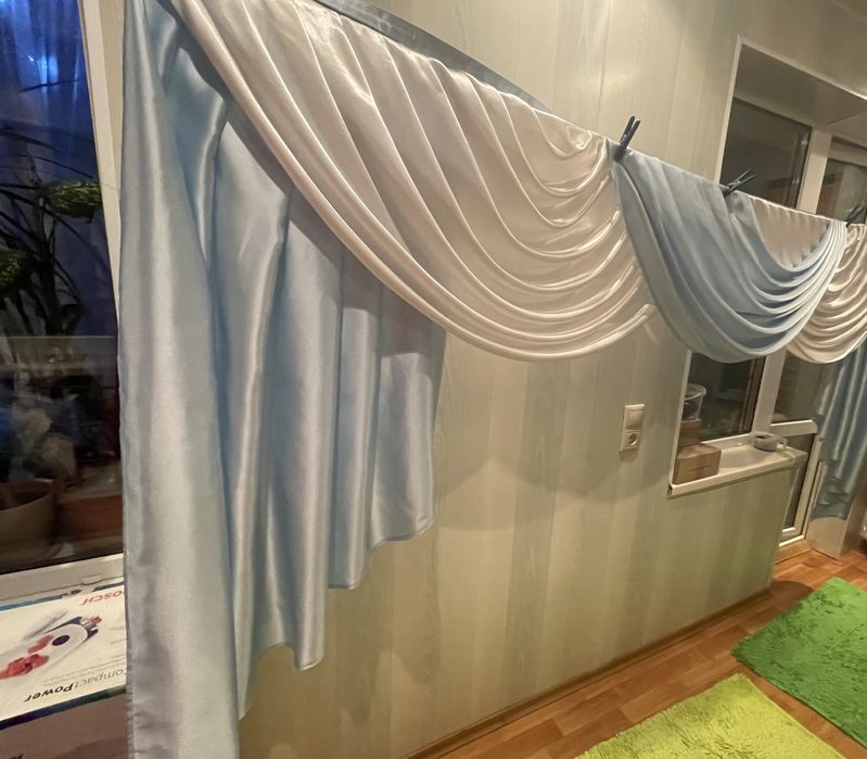 Ламбрекен атлас 2.5 м в отличном состоянии