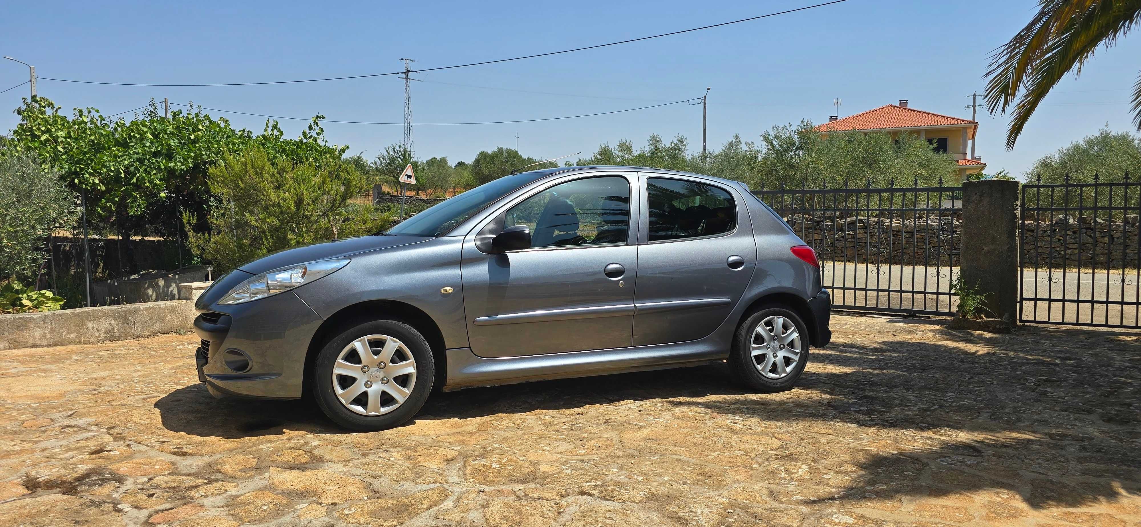 Peugeot 206+ (estimado)