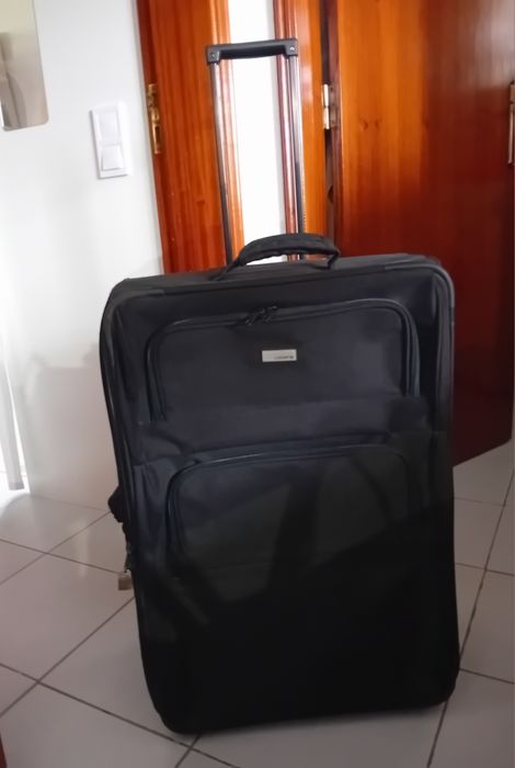 Mala de viagem ( bagagem de porão)