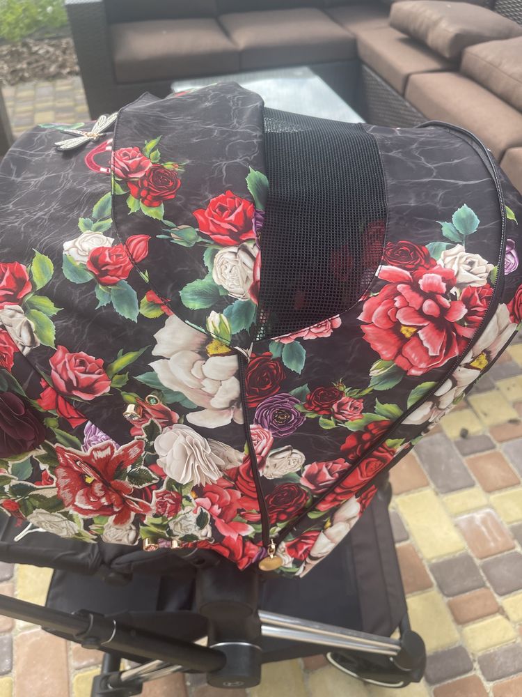 Cybex Priam Blossom Dark шасси Chrome black