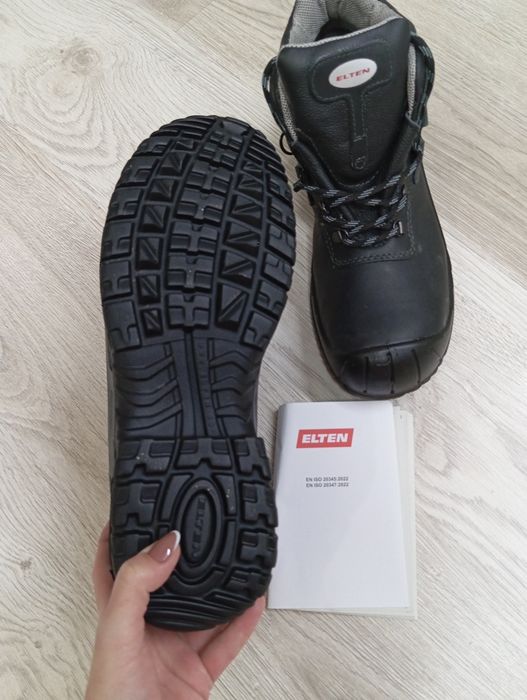 Продаю нові чоловічі черевики ELTON