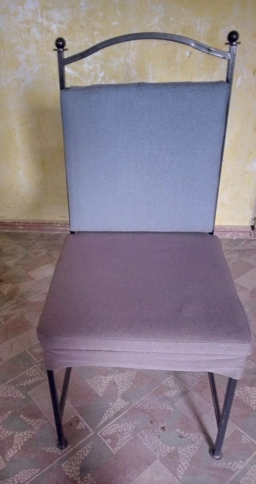 Продам столи ковані ніжки та стільці