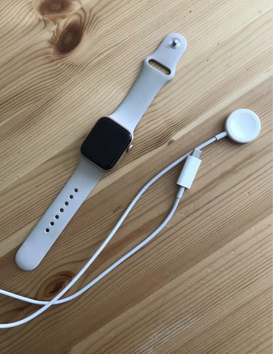 Apple Watch SE 40 mm