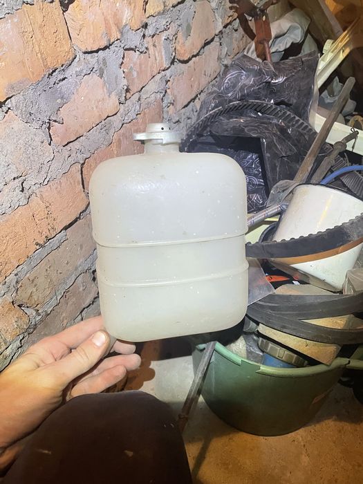 Бачок розширювальний Новий (ваз2101-07, 2121Нива)