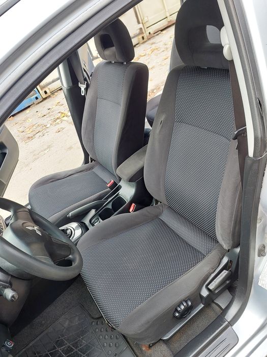 Продам Mitsubishi lancer 9 один хозяин с ГБО