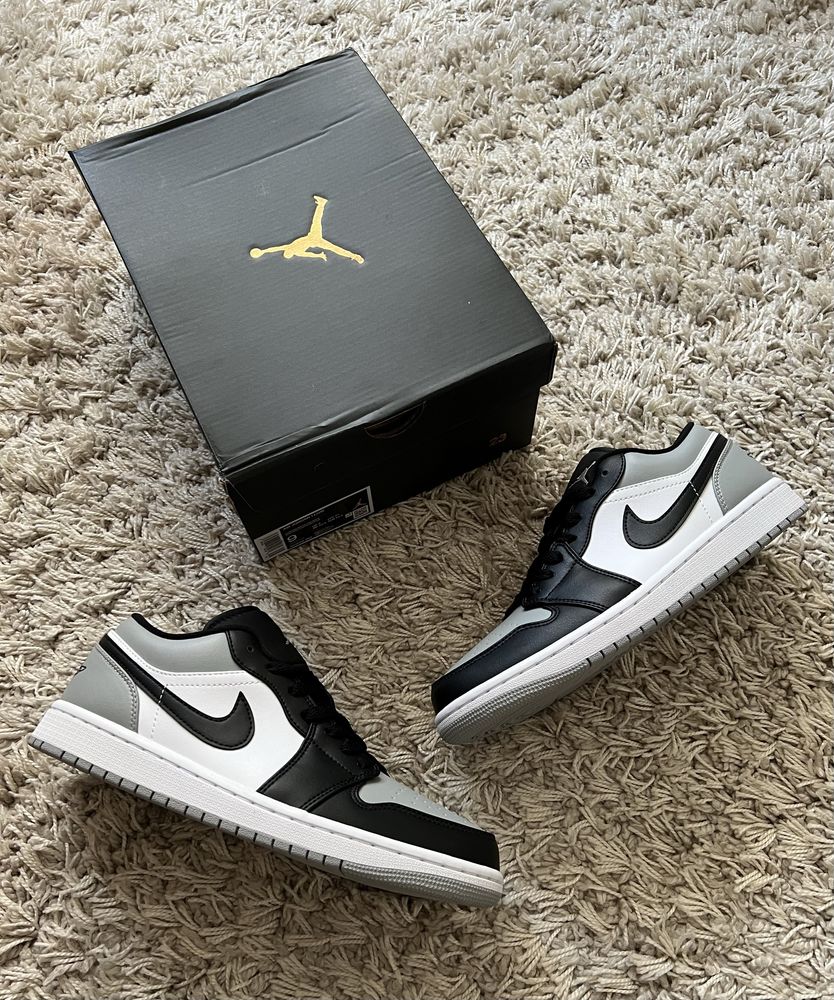 Кросівки Nike Air Jordan 1 Low Shadow Toe - 553558-052