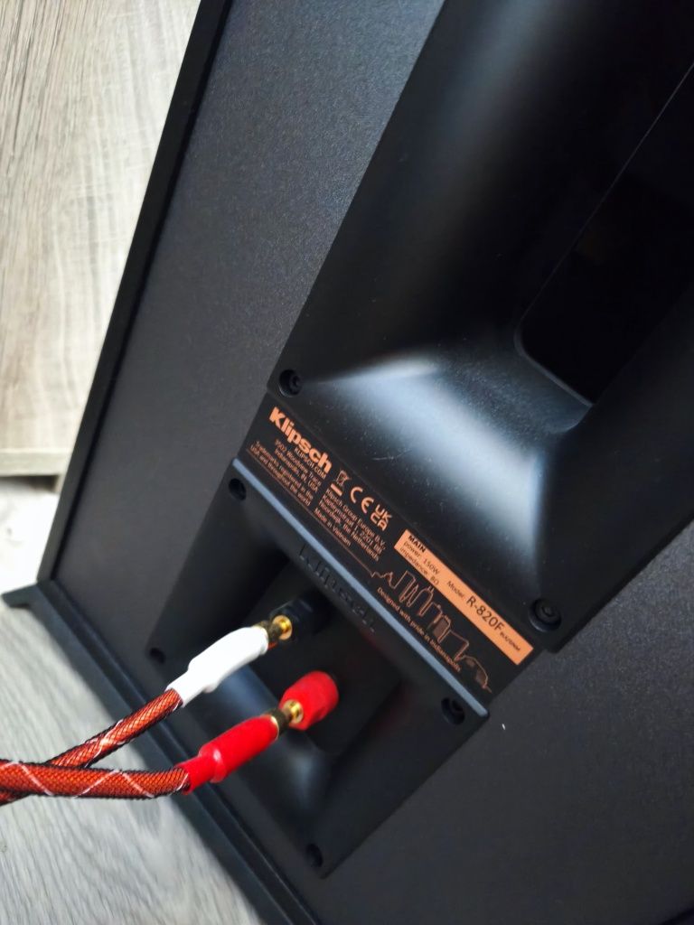 Kolumny Klipsch r820f