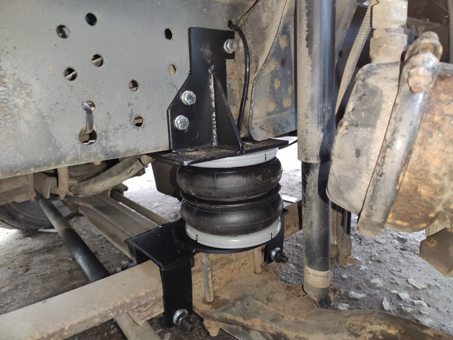 Пневмоподвеска Mercedes Atego. Пневмоподушки Мерседес Атего