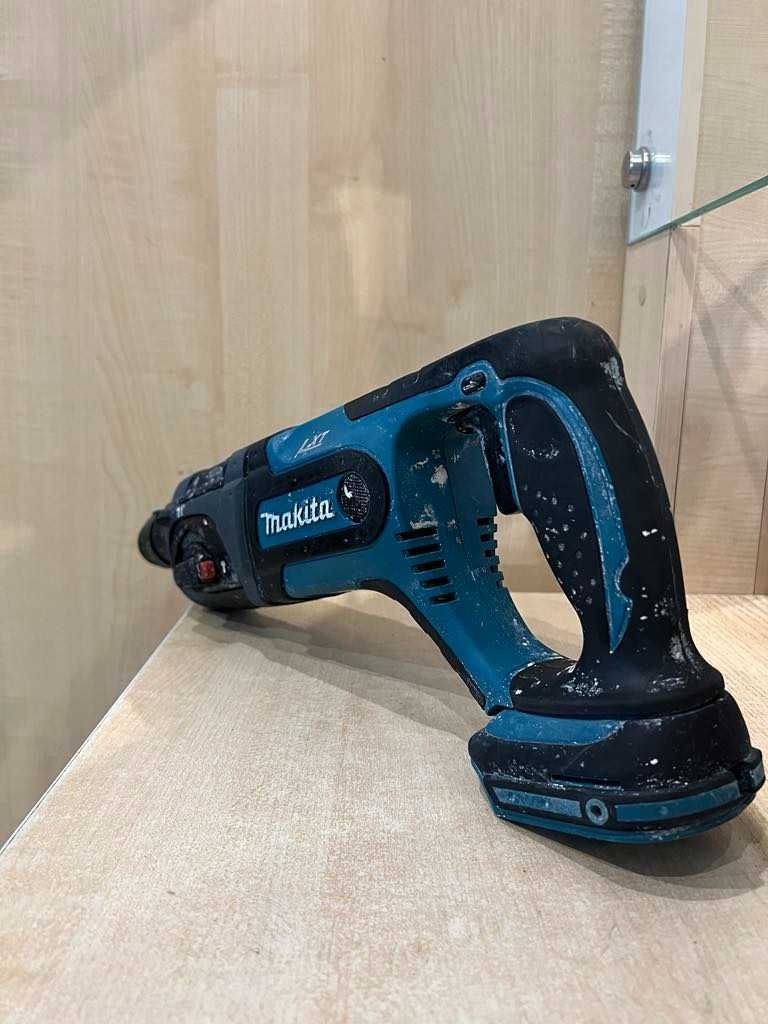 MAKITA DHR241 młotowiertarka SDS-PLUS/800W/Komis Krzysiek