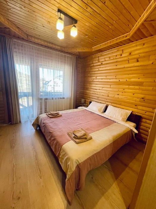 Оренда будинку готельного типу на 14 кімнат, с. Головецько