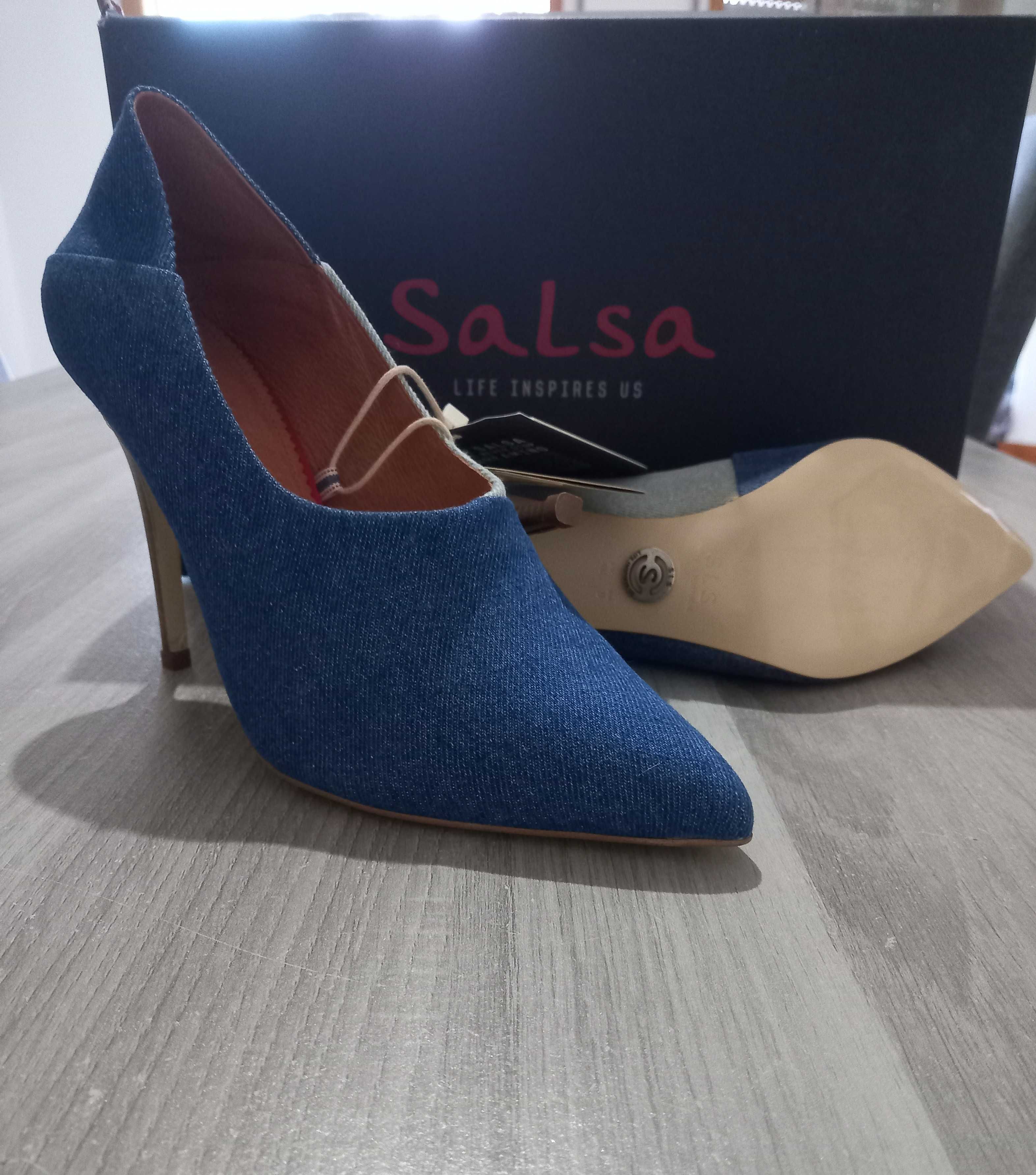 Sapato alto mulher