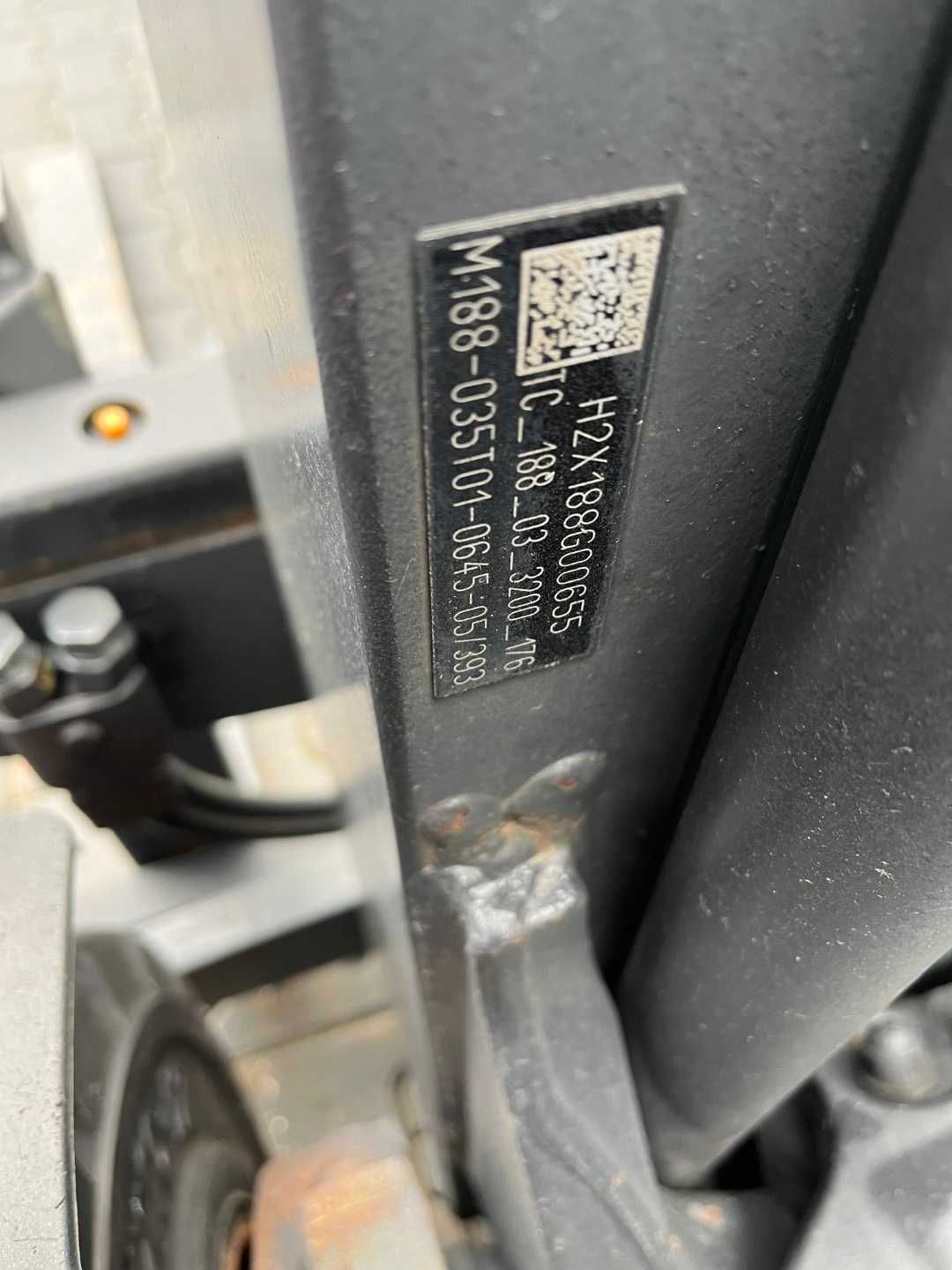 Wózek widłowy Linde H35T-02 Triplex Przesuw 2016 LPG