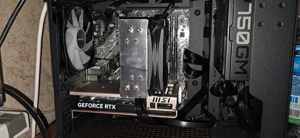 ПК, ryzen 7 5700x, 32gb ram, rtx5060