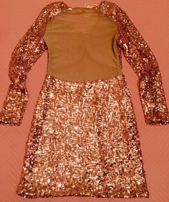 Vestido lantejoulas para festa de gala